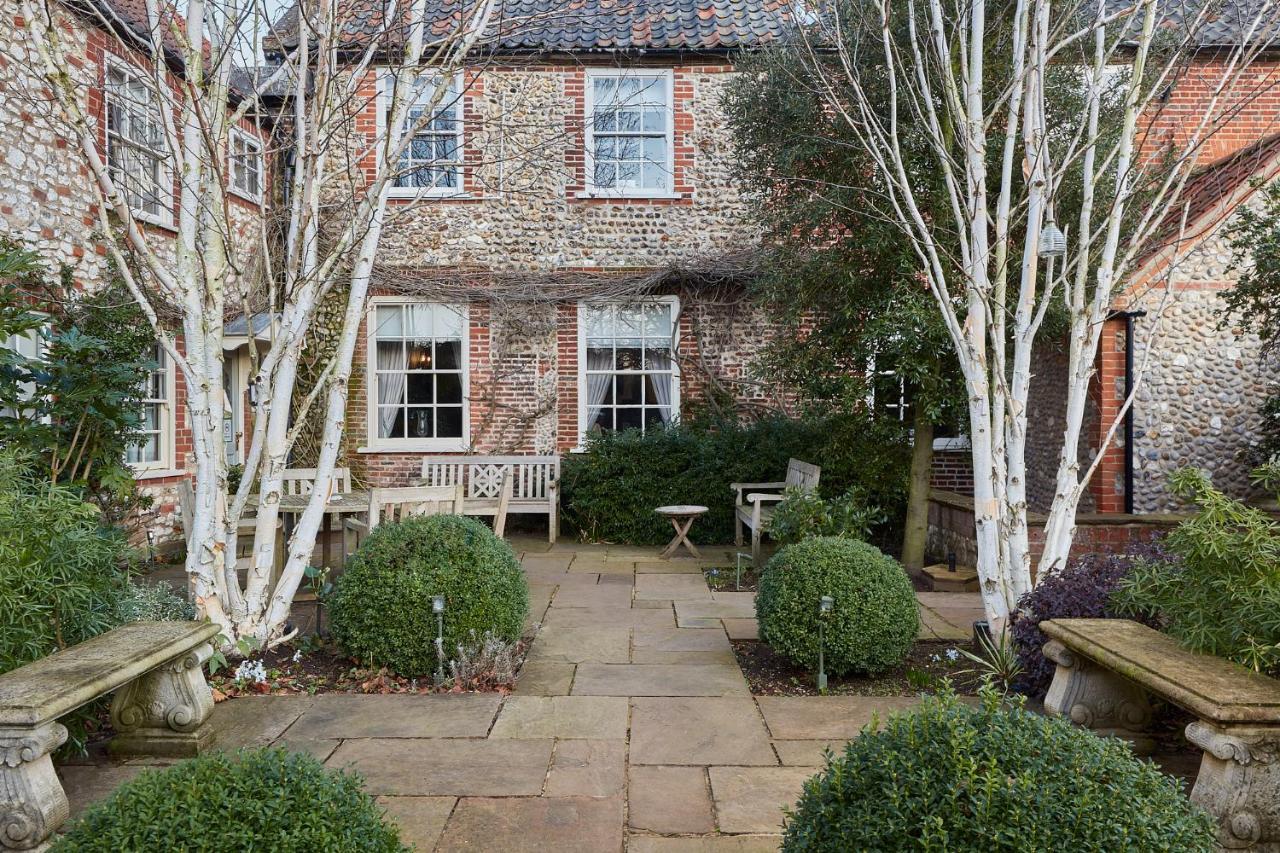 The Hoste And The Vine House Hotels Burnham Market Exterior photo
